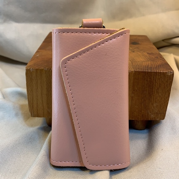 NWOT Handmade leather key keychain organizer - Picture 10 of 14